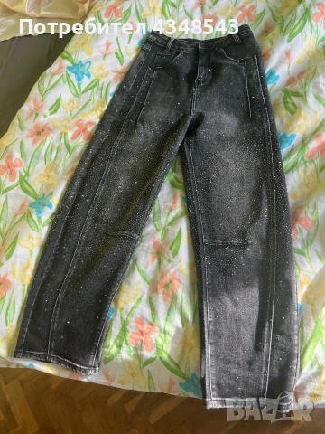 Дамски дънки с камъни