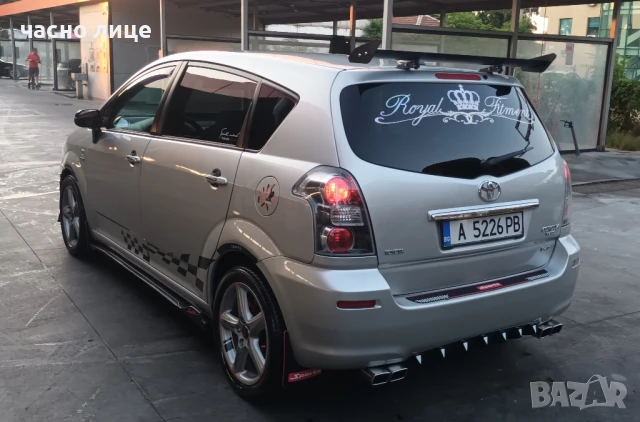 Toyota Corolla Verso 2.2 D4D 177 KC 2008 Гд, снимка 3 - Автомобили и джипове - 51077043