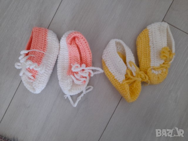 Ръчно плетени терлички за бебе, снимка 2 - Детски пантофи - 45004027