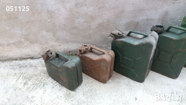 метални военни туби за гориво 5, 10 и 20 литра , снимка 4 - Други ценни предмети - 45812026