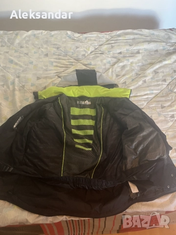 Оригинално яке ZERORH , стилизиран и разработен в Италия размер XL, снимка 2 - Якета - 52575079