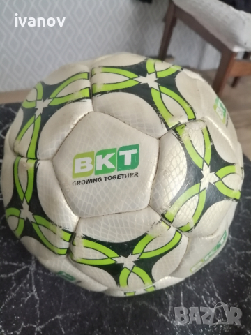 Футболна топка 
