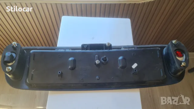 Лайсна багажник/панел стоп/ Renault Megane 98г купе, снимка 2 - Части - 50093080
