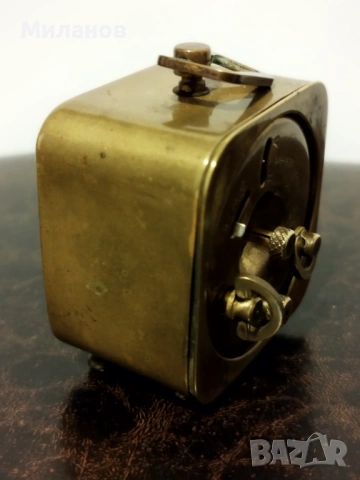 Стар механичен будилник, настолен часовник, снимка 2 - Антикварни и старинни предмети - 53511226