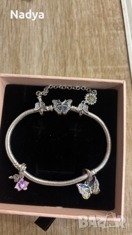 Комплекти гривна с талисмани Пандора, снимка 2 - Гривни - 52584516