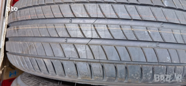 Чисто НОВИ 215 65 16 Michelin, снимка 3 - Гуми и джанти - 54035442