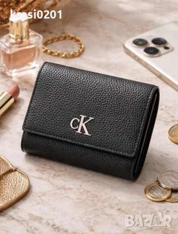 Оригинален портфейл на Calvin Klein, снимка 2 - Портфейли, портмонета - 53560259