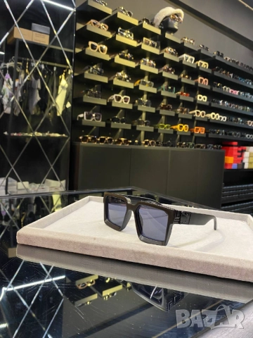 очила с черен обикновен калъф и ув защита miu miu louis vuitton, снимка 8 - Слънчеви и диоптрични очила - 51440784