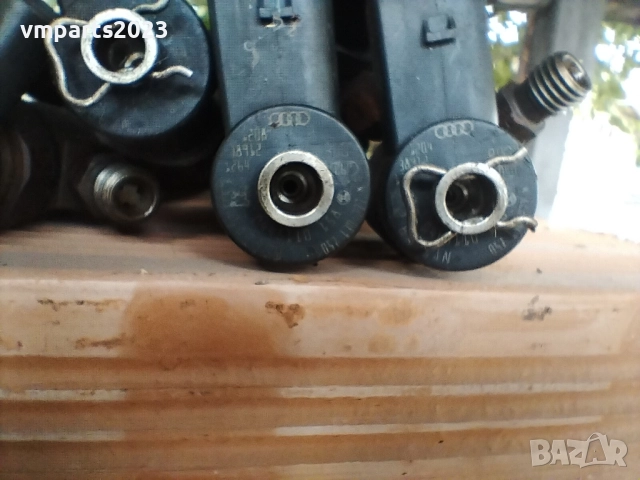 Дюзи Audi A8 D3 4.0TDI 275кс, снимка 3 - Части - 51714064