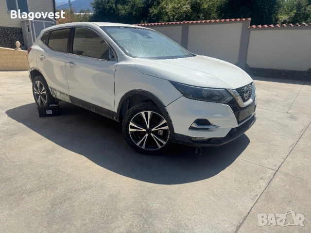 Nissan Qashqai 1.3tce140hp HR13 НА ЧАСТИ, снимка 6 - Автомобили и джипове - 51659570