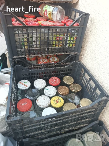 Стъклени буркани, снимка 2 - Буркани, бутилки и капачки - 51271469