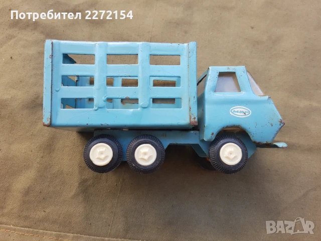 Ламаринена играчка камион, снимка 2 - Антикварни и старинни предмети - 51355613