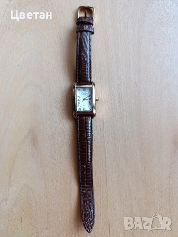 златист дамски кварцов часовник Aresso Classic, снимка 2 - Дамски - 52848730