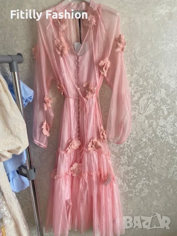 Розова рокля с цветя, снимка 1