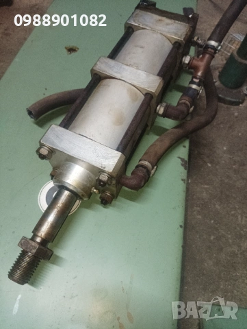 ПНЕВМАТИЧЕН ЦИЛИНДЪР 