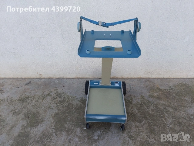 Оригинална количка за осцилоскоп TEKTRONIX, снимка 3 - Друга електроника - 53812133