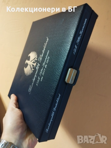 КОЖЕНА КУТИЯ ЗА СЪХРАНЕНИЕ  НА 73 МОНЕТИ ОТ 5 ГЕРМАНСКИ МАРКИ /виж описанието/, снимка 7 - Нумизматика и бонистика - 53936456