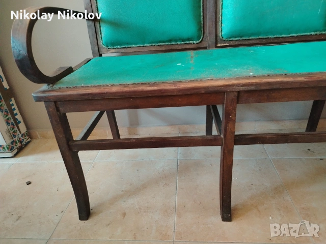 дървено ретро канапе с кожена дамаска, снимка 3 - Антикварни и старинни предмети - 54016672