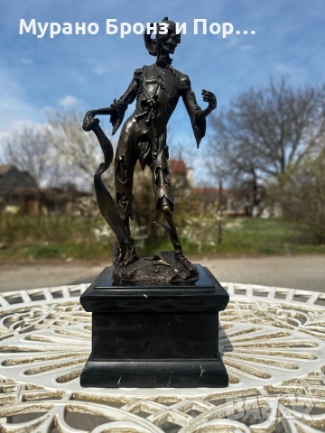 Масивна бронзова скулптура "Антропоморфен шкаф" (по Салвадор Дали) – 34 см, 3.7 кг