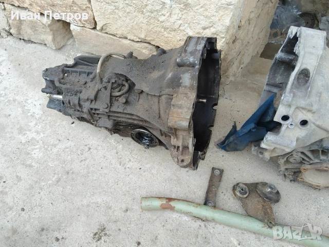 Скоростна кутия ауди 80, снимка 2 - Части - 53935896