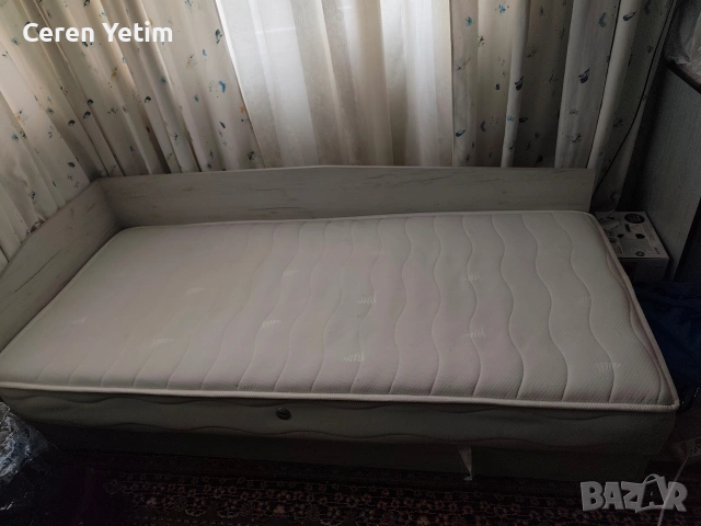 Легло с матрак и механизъм, снимка 2 - Спални и легла - 54066135