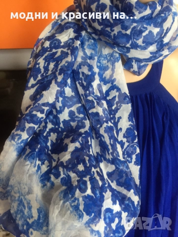 Кръгъл копринен шал Max Azria, снимка 3 - Шалове - 52198530