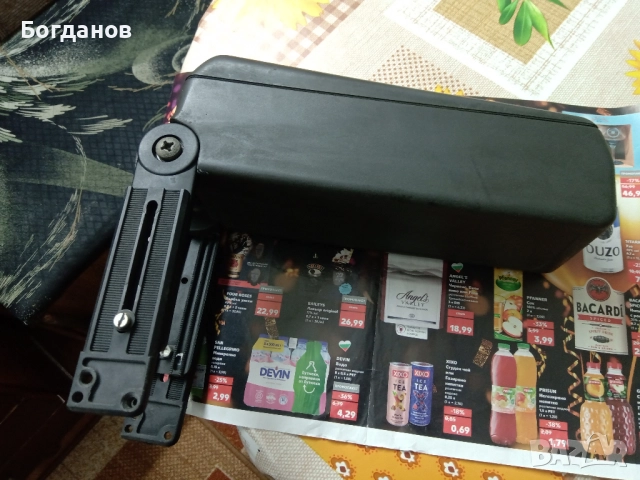 ПОДЛАКЪТНИК ЗА КОЛА, снимка 7 - Аксесоари и консумативи - 51911291