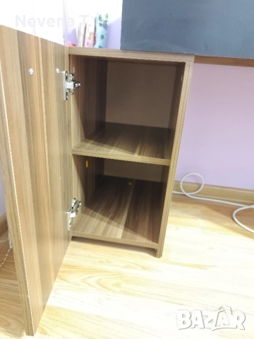 Спално обзавеждане - гардероб, тоалетка с огледало и нощни шкафчета , снимка 15 - Шкафове - 52185690