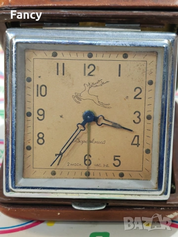 Стар настолен туристически будилник Дорожньй , снимка 3 - Антикварни и старинни предмети - 53358469