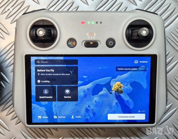 DJI Mavic 3 Classic + DJI RC (Smart Controller), снимка 3 - Дронове и аксесоари - 53666355