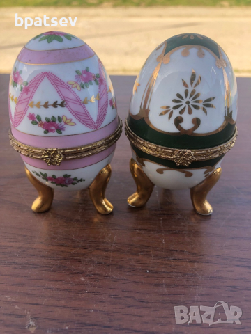 Декоративни порцеланови яйца , снимка 1 - Колекции - 44992655