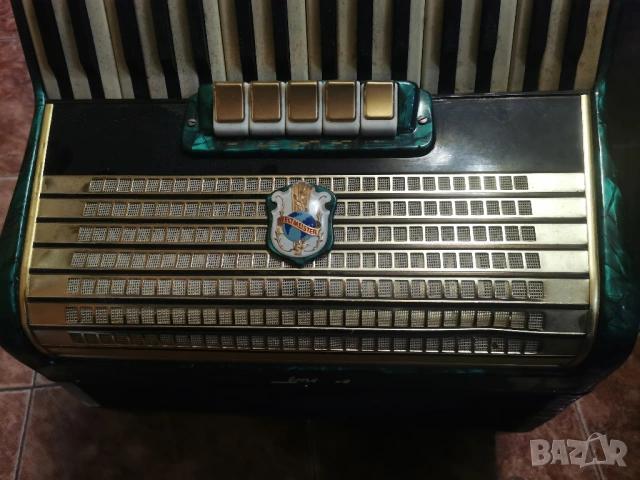 акордеон WELTMEISTER  - 48 БАСА, снимка 5 - Акордеони - 53165322