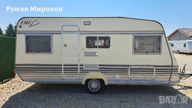 Продавам четири местна каравана. 