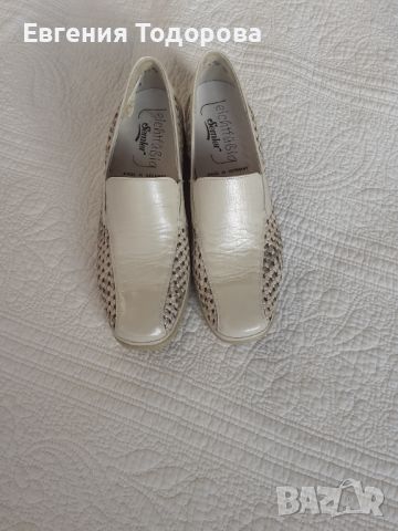 Бели затворени обувки. № 37 , снимка 1 - Дамски ежедневни обувки - 46369977