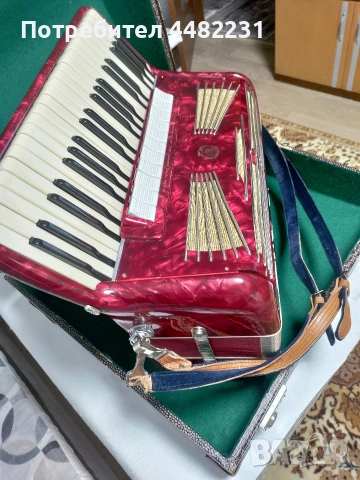 Продавам Немски акордеон Баркароле Проминенз2 4гласа 120баса, снимка 4 - Акордеони - 52596128