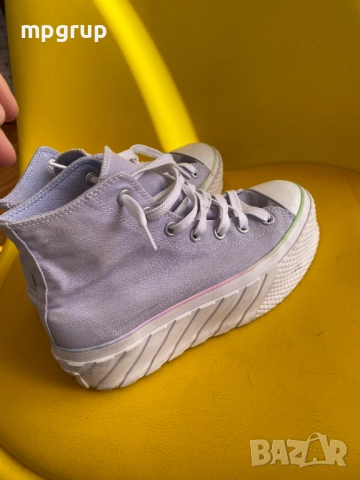 Продавам оригинални маратонки Adidas, снимка 8 - Маратонки - 52352665