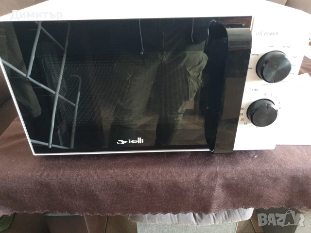 нова микровълнова фурна с грил 