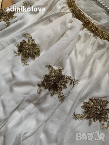 Бяла плажна пола със златни бродерии, снимка 3 - Поли - 45282289