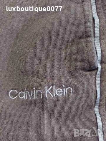 Използвано в отлично състояние долнище Calvin Klein S, снимка 4 - Спортни екипи - 52845837