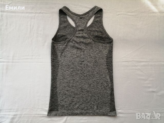 Nike DRI-FIT оригинален дамски спортен потник р-р XS, снимка 11 - Потници - 46736352