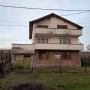 Продавам вила на три етажа, снимка 1