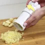 Страхотна преса GARLIC MASTER за чесън на кубчета  , снимка 3