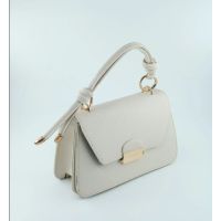 Елегантна фешън чанта с авнгардни дръжки в модерни цветове, снимка 7 - Чанти - 45766910