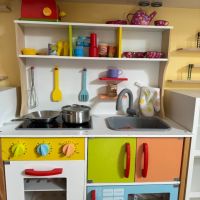 Детска кухня, снимка 1 - Играчки за стая - 45154390