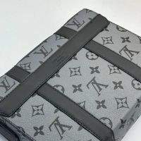 Мъжка чанта Louis Vuitton сива звезда капак , снимка 3 - Чанти - 45413720