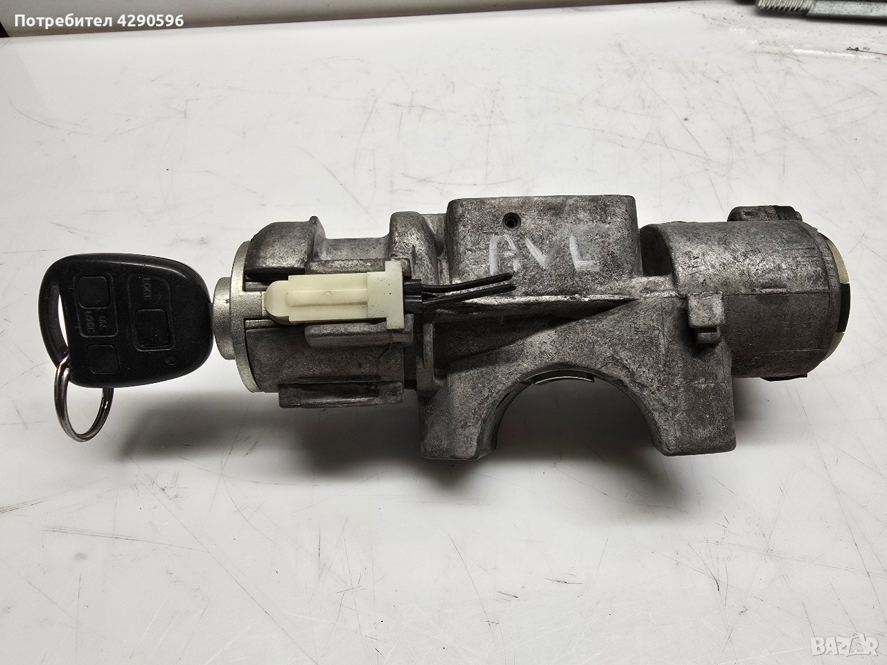 Контактен ключ за Toyota Avensis T25 / Тойота Авенсис , снимка 1