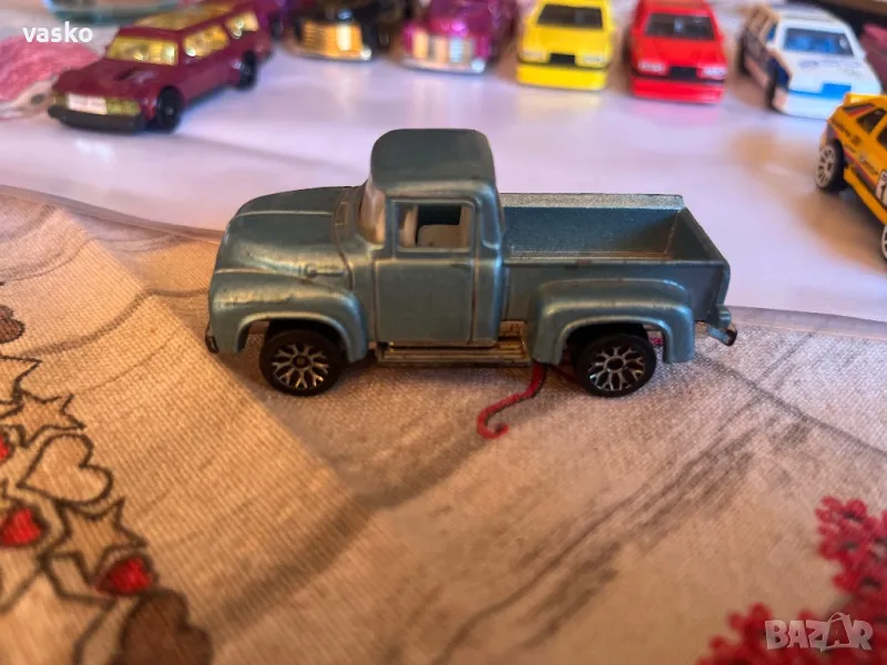 Matchbox Ford Pick-Up, снимка 1