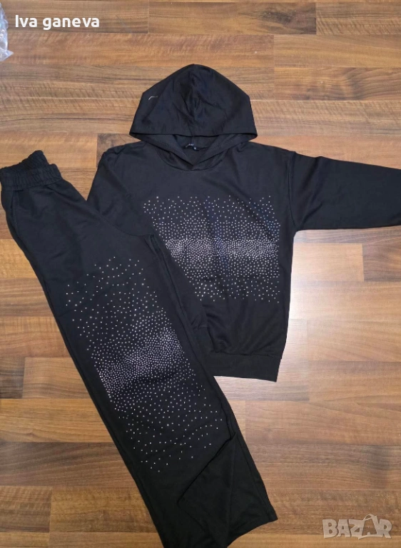 Дамски екип с камъни , снимка 1