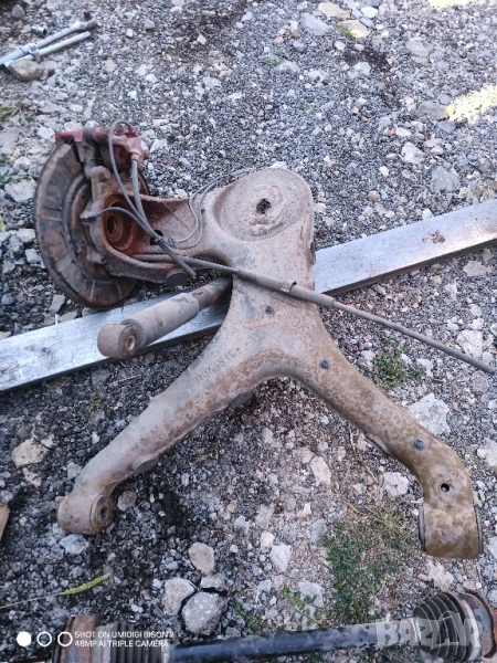 Шенкел заден носач десен за MERCEDES- VITO , снимка 1