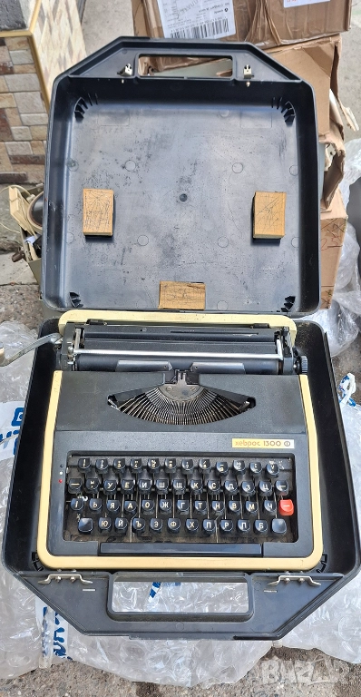 3 пишещи машини Хеброс 1300, Хеброс 300 и Марица 30, снимка 1